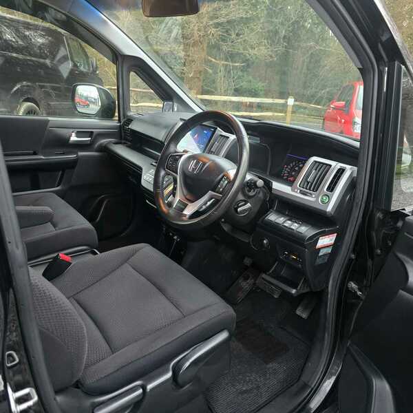 Used Honda Stepwagon 2025 for sale - 77038633: Photo 7