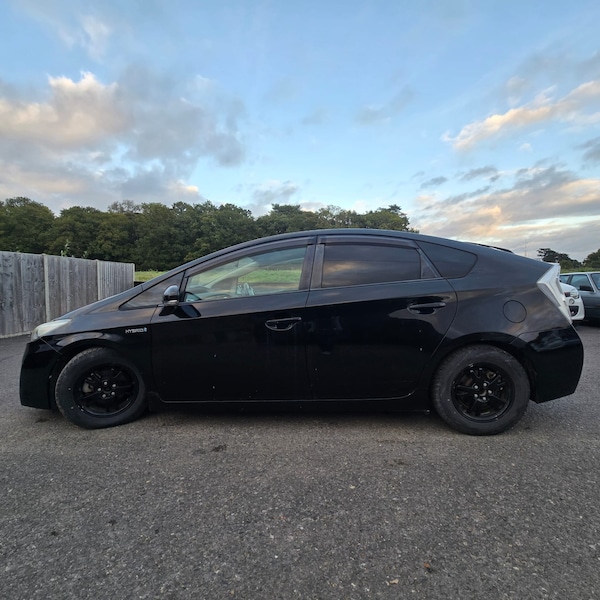 Used Toyota Prius 2010 for sale - 76199624: Photo 4