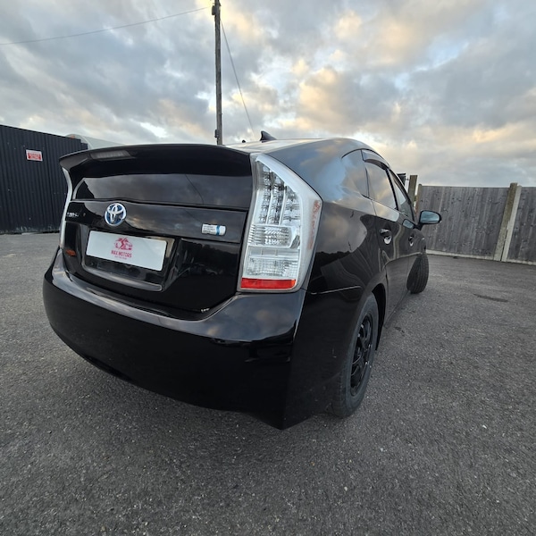 Used Toyota Prius 2010 for sale - 76199624: Photo 9