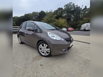 Used Honda Jazz 2014 for sale - 76196739: Photo