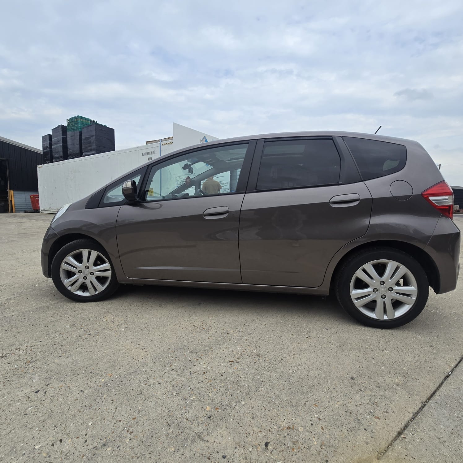 Used Honda Jazz 2014 for sale - 76196739: Photo 8