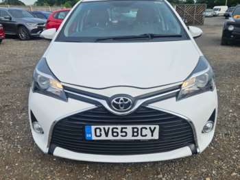 Used Toyota Yaris 2015 for sale - 74819305: Photo