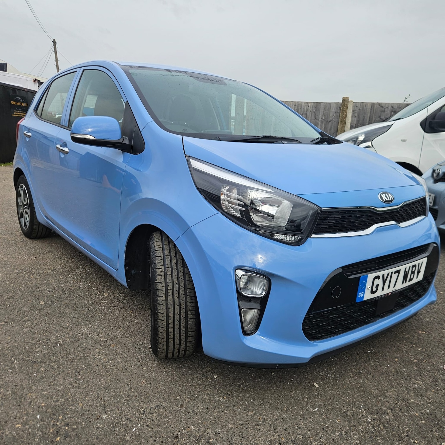Used Kia Picanto 2017 for sale - 76518650: Photo 3