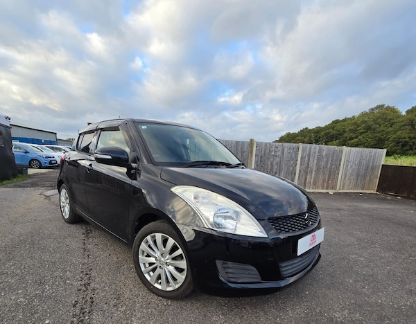 Used Suzuki Swift 2012 for sale - 76199633: Photo 1