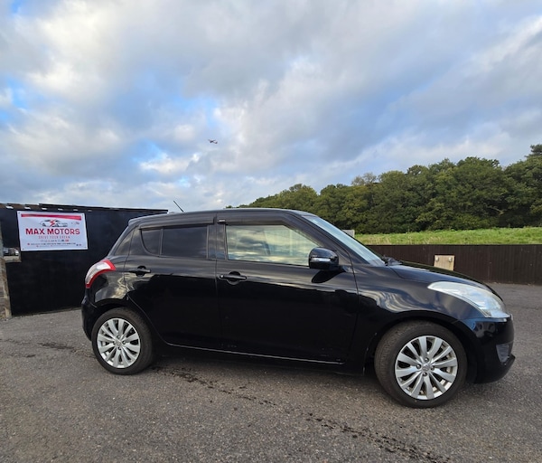 Used Suzuki Swift 2012 for sale - 76199633: Photo 2