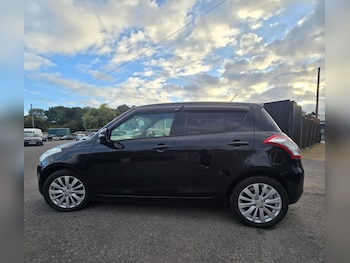 Used Suzuki Swift 2012 for sale - 76199633: Photo 4