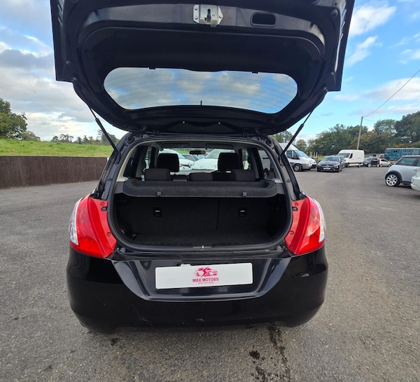 Used Suzuki Swift 2012 for sale - 76199633: Photo 9