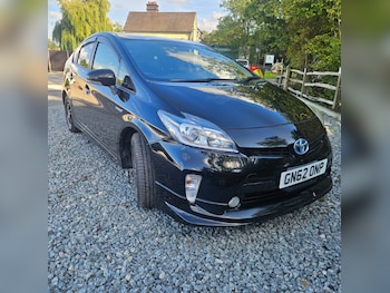 Used Toyota Prius  for sale - 75874750: Photo