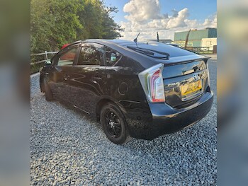Used Toyota Prius  for sale - 75874750: Photo