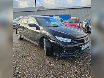 Used Honda Civic 2017 for sale - 76980092: Photo