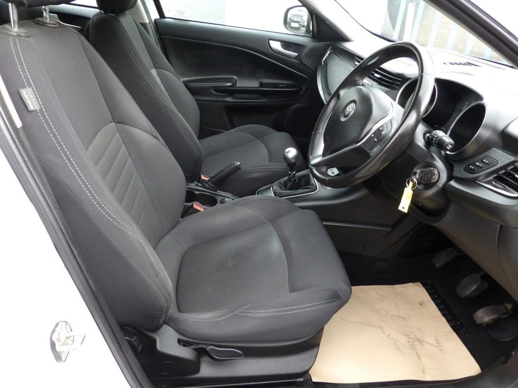 Used Alfa Romeo Giulietta 2016 for sale - 76535917: Photo 7