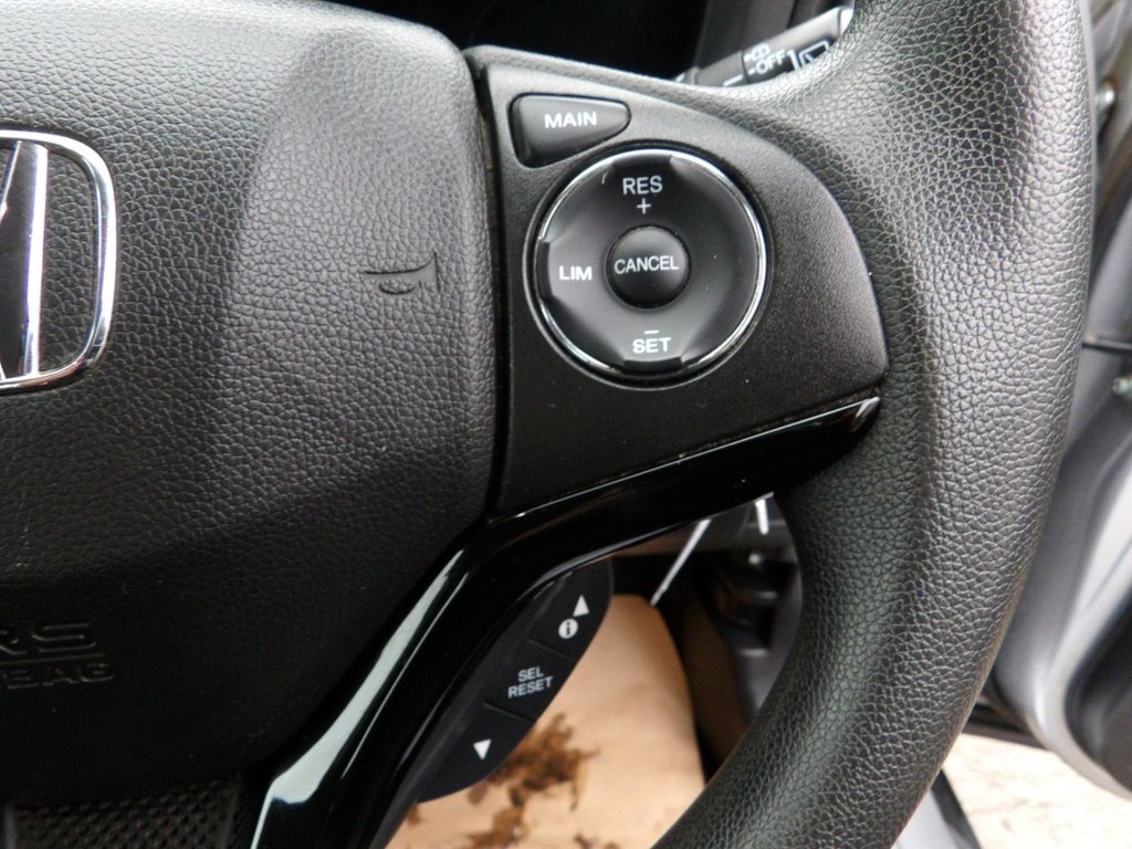 Used Honda HR-V 2017 for sale - 76535907: Photo 17