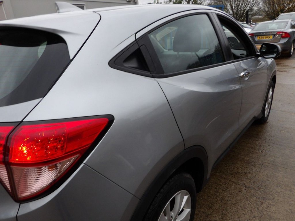 Used Honda HR-V 2017 for sale - 76535907: Photo 23