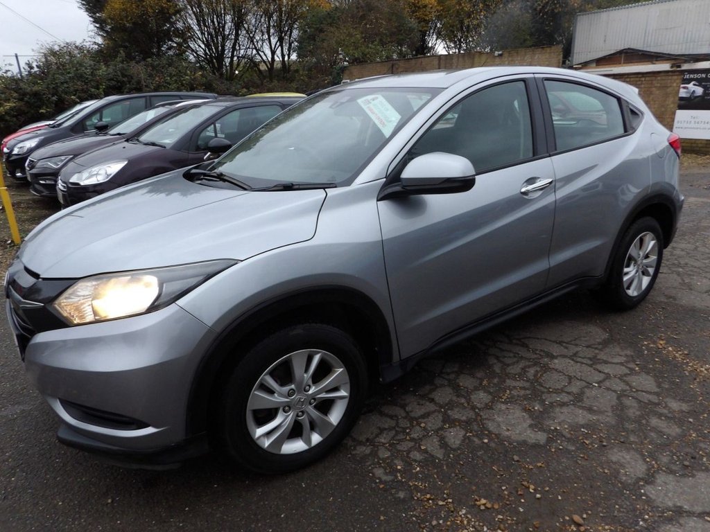 Used Honda HR-V 2017 for sale - 76535907: Photo 3