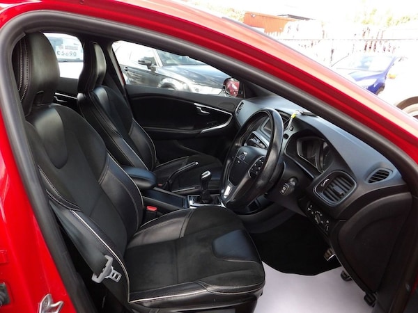 Used Volvo V40 2015 for sale - 74783837: Photo 11