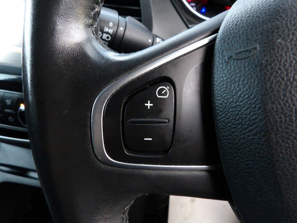 Used Renault Captur 2016 for sale - 77342122: Photo 14