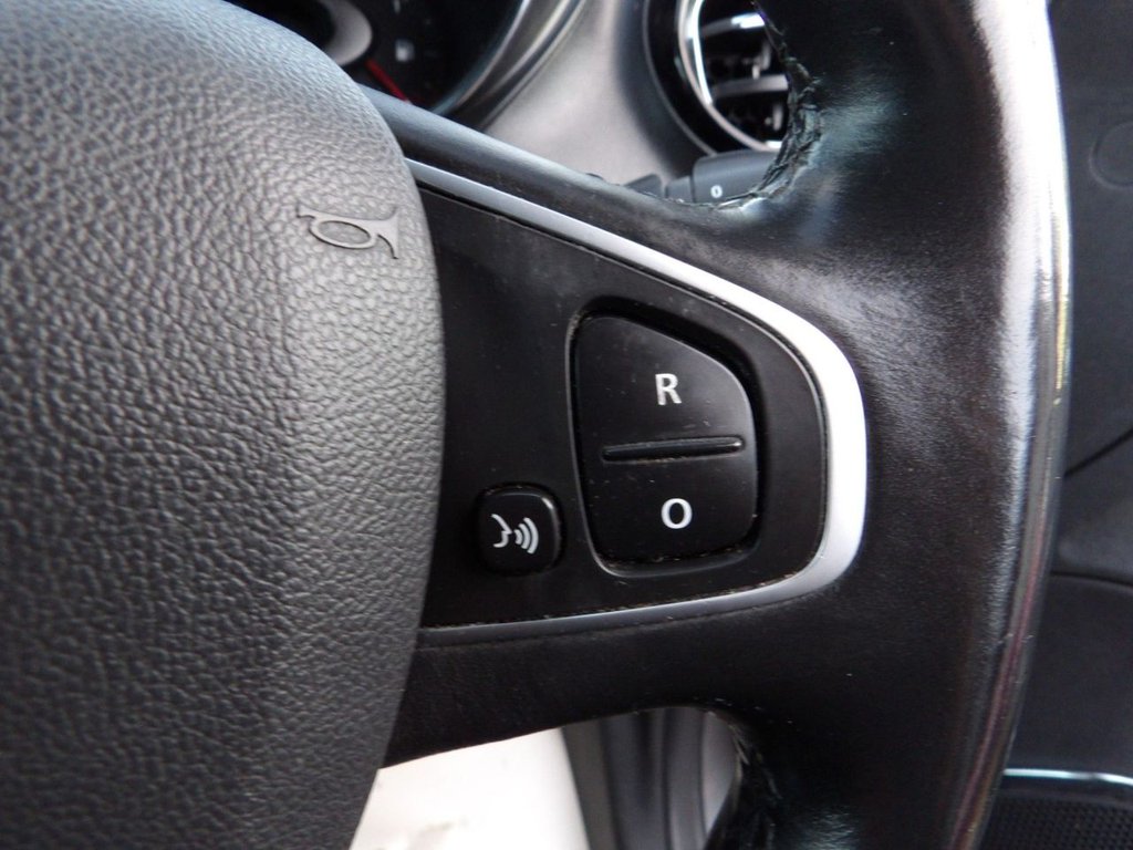 Used Renault Captur 2016 for sale - 77342122: Photo 16