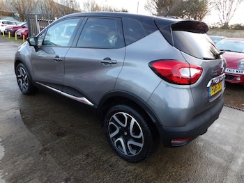Used Renault Captur 2016 for sale - 77342122: Photo