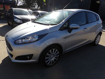 Used Ford Fiesta 2016 for sale - 77765469: Photo