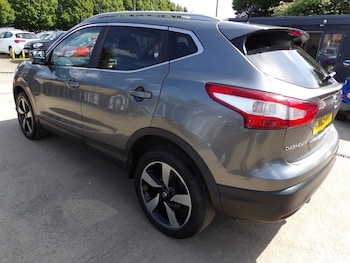 Used Nissan Qashqai 2015 for sale - 78758324: Photo