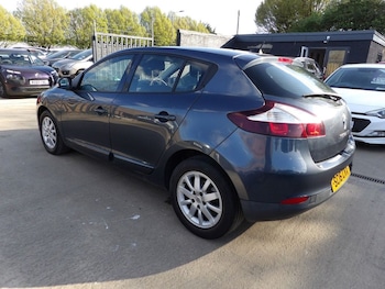 Used Renault Megane 2016 for sale - 78757947: Photo