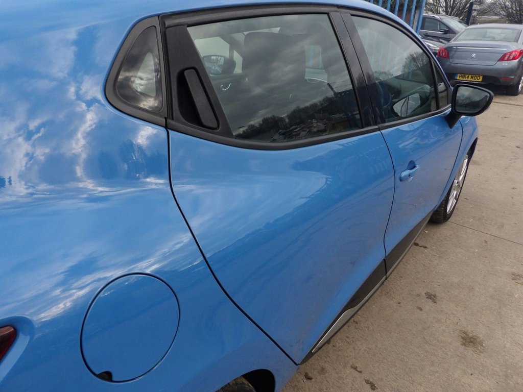 Used Renault Clio 2016 for sale - 76570341: Photo 18