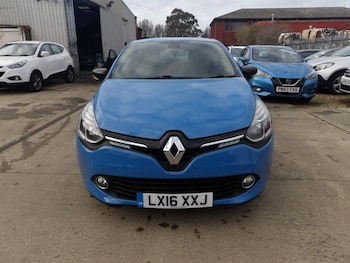 Used Renault Clio 2016 for sale - 76570341: Photo
