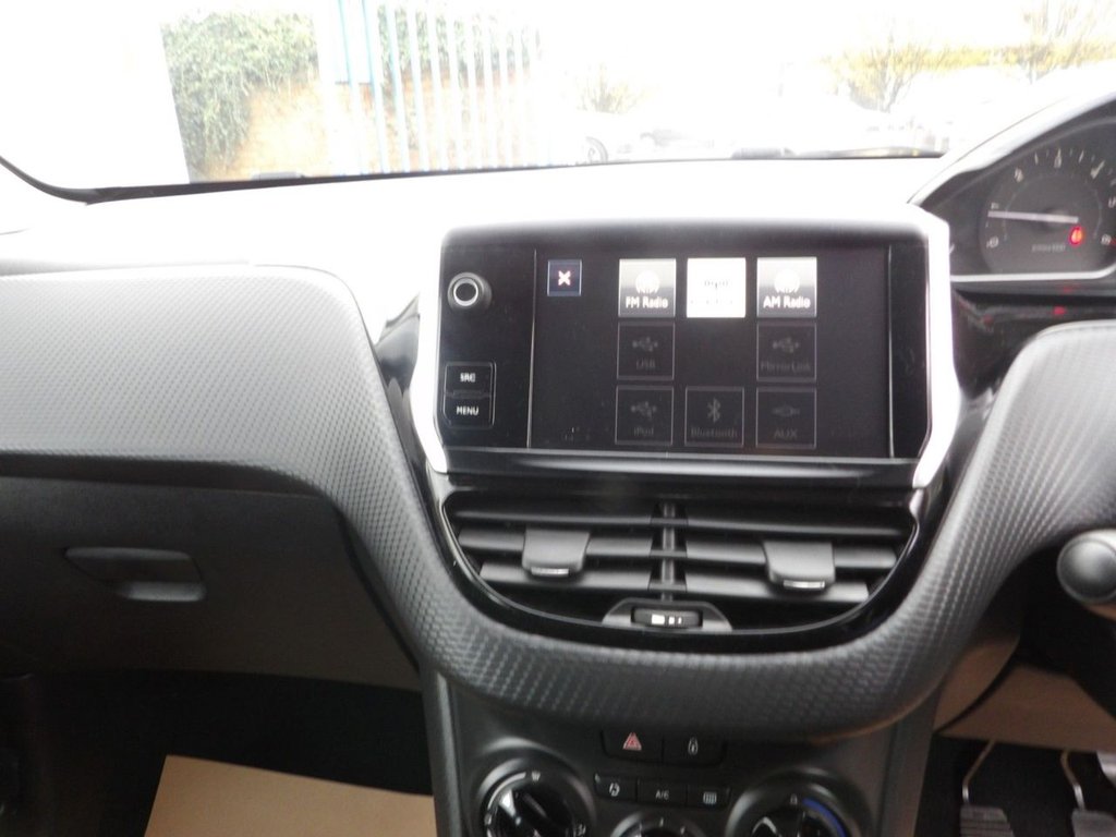 Used Peugeot 2008 2016 for sale - 76535996: Photo 14