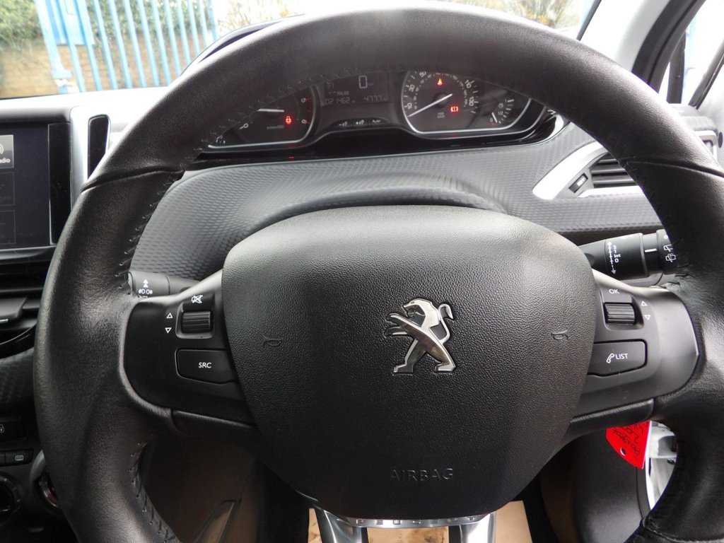 Used Peugeot 2008 2016 for sale - 76535996: Photo 16