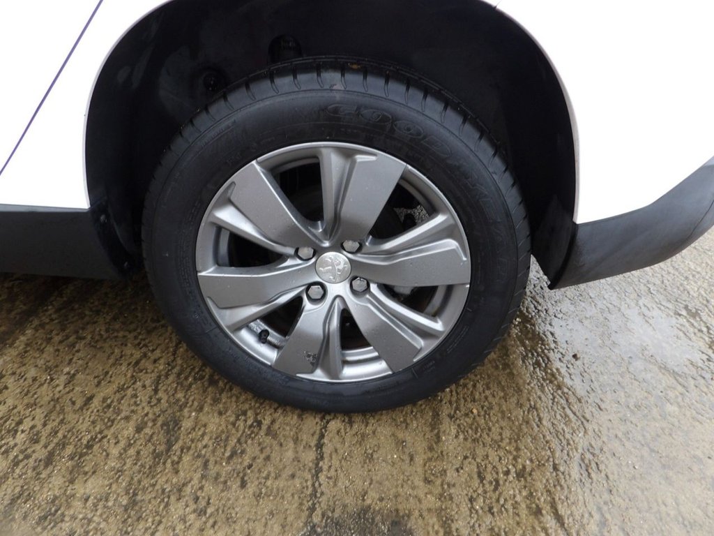 Used Peugeot 2008 2016 for sale - 76535996: Photo 21