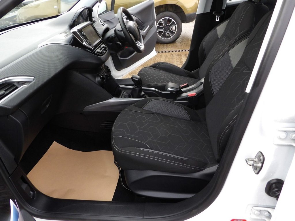 Used Peugeot 2008 2016 for sale - 76535996: Photo 8