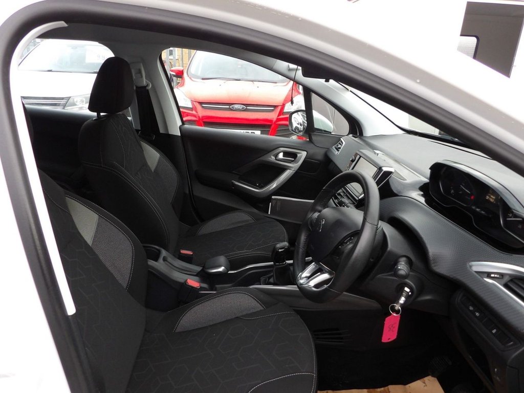 Used Peugeot 2008 2016 for sale - 76535996: Photo 9