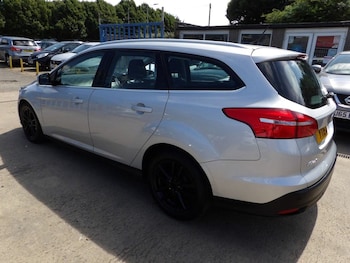 Used Ford Focus 2015 for sale - 75092677: Photo