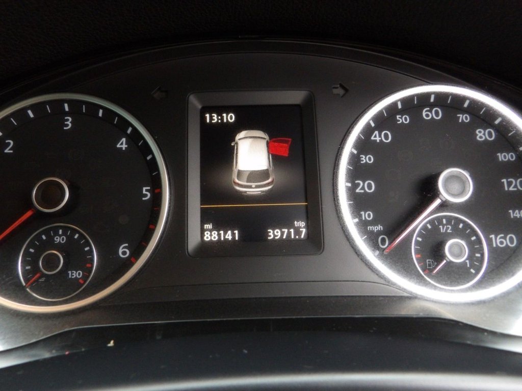 Used Volkswagen Tiguan 2015 for sale - 77507507: Photo 11