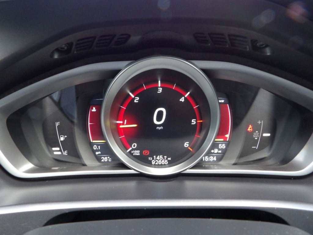 Used Volvo V40 2015 for sale - 77072544: Photo 15