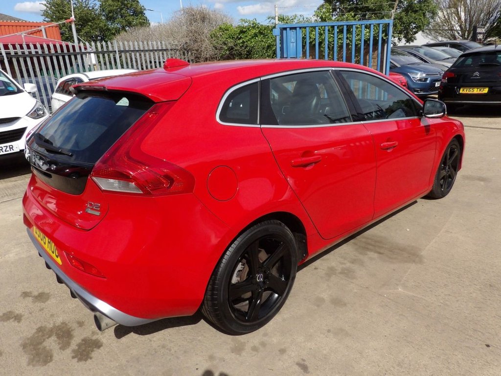 Used Volvo V40 2015 for sale - 77072544: Photo 6