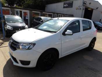 Used Dacia Sandero 2015 for sale - 75207003: Photo