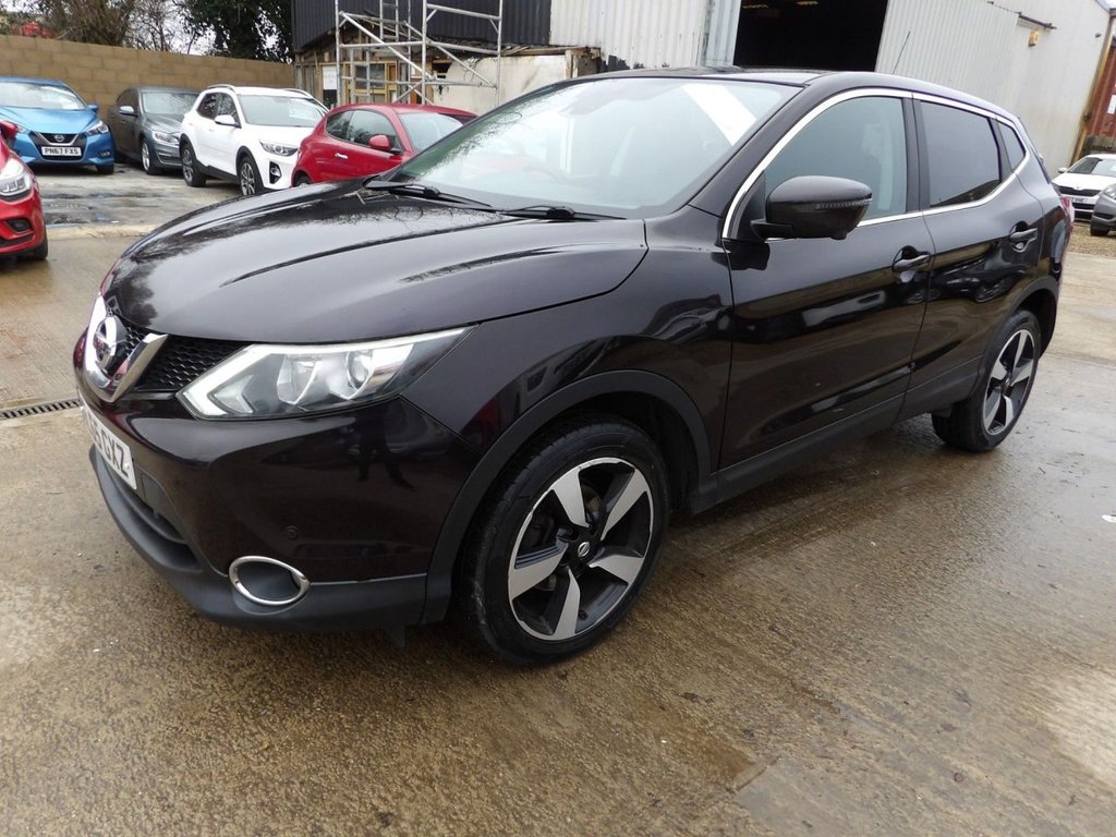 Used Nissan Qashqai 2015 for sale - 77342114: Photo 3