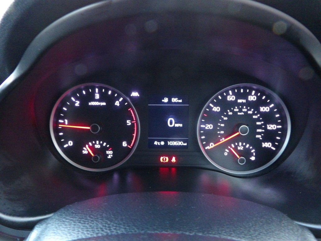 Used Kia Stonic 2019 for sale - 76617855: Photo 11