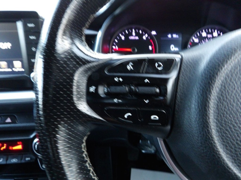 Used Kia Stonic 2019 for sale - 76617855: Photo 14