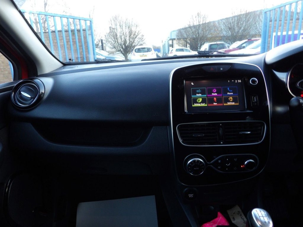 Used Renault Clio 2017 for sale - 76617853: Photo 12