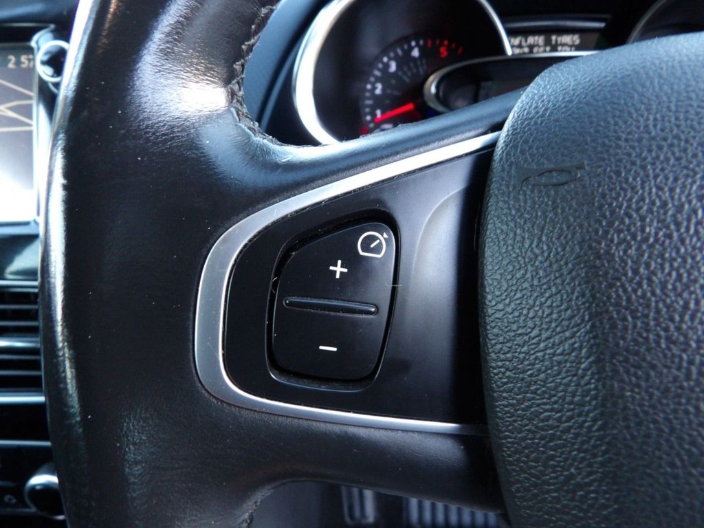 Used Renault Clio 2017 for sale - 76617853: Photo 13