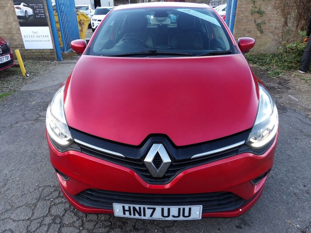 Used Renault Clio 2017 for sale - 76617853: Photo 2