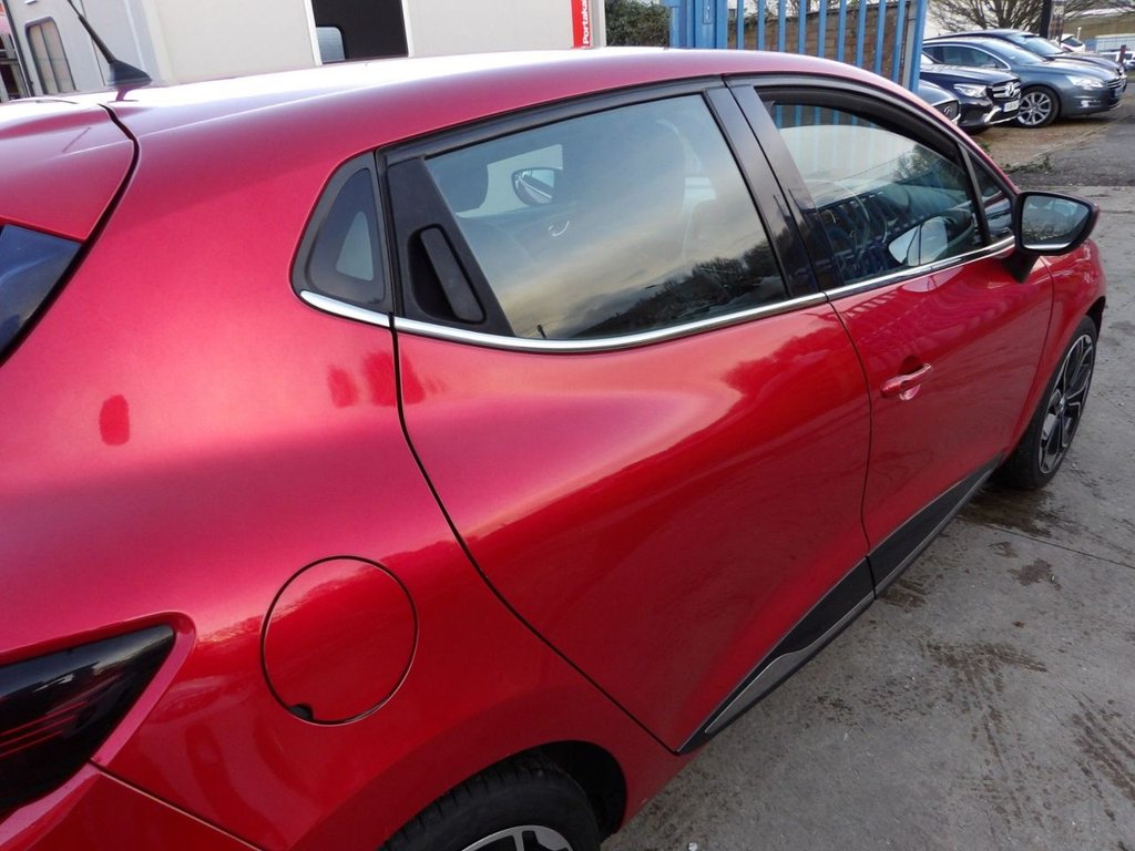 Used Renault Clio 2017 for sale - 76617853: Photo 20