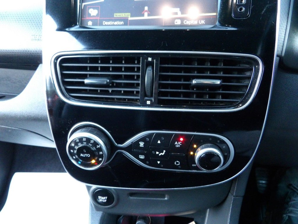 Used Renault Clio 2017 for sale - 76617853: Photo 26