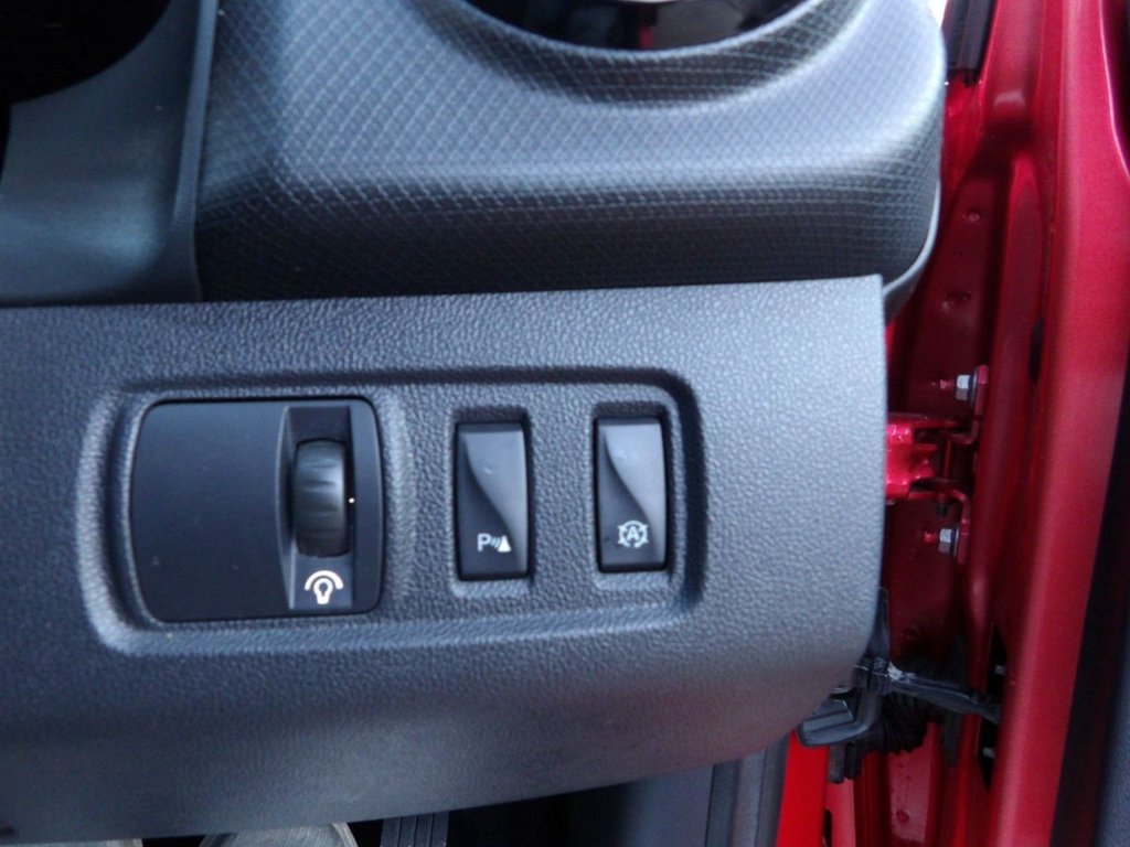 Used Renault Clio 2017 for sale - 76617853: Photo 27