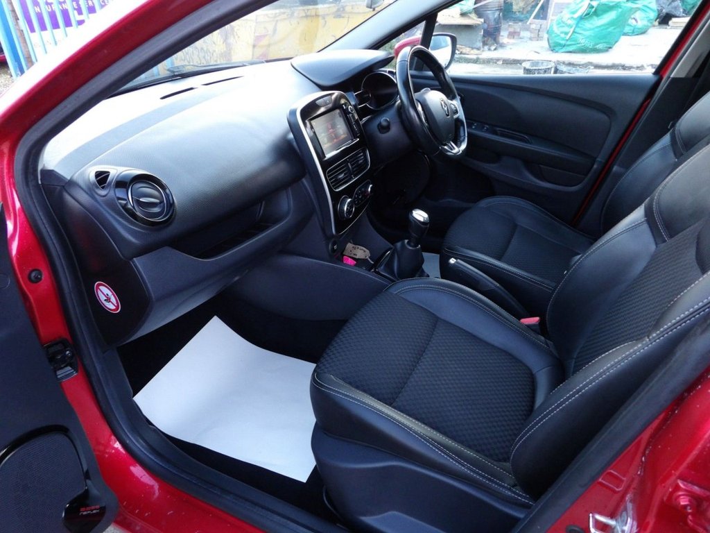 Used Renault Clio 2017 for sale - 76617853: Photo 6