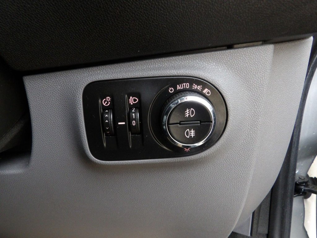 Used Vauxhall Corsa 2016 for sale - 76535923: Photo 13