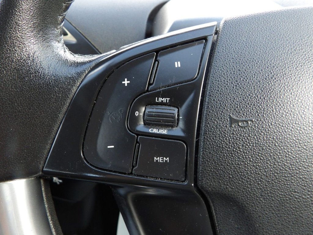 Used Citroen C4 Picasso 2013 for sale - 76376269: Photo 11