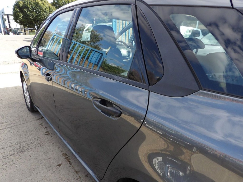 Used Citroen C4 Picasso 2013 for sale - 76376269: Photo 17